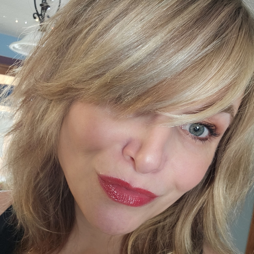 Meet your Posher, Krystal